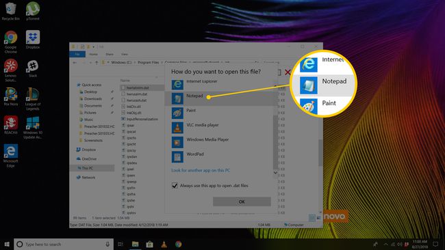 Cuplikan layar jendela Windows 10 yang menampilkan editor teks Notepad.