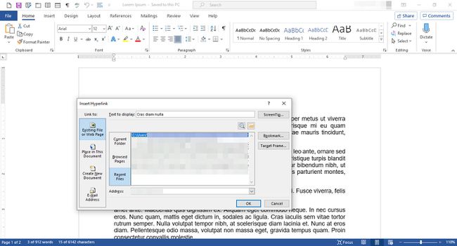 MS Word med dialogboksen Indsæt hyperlink vises