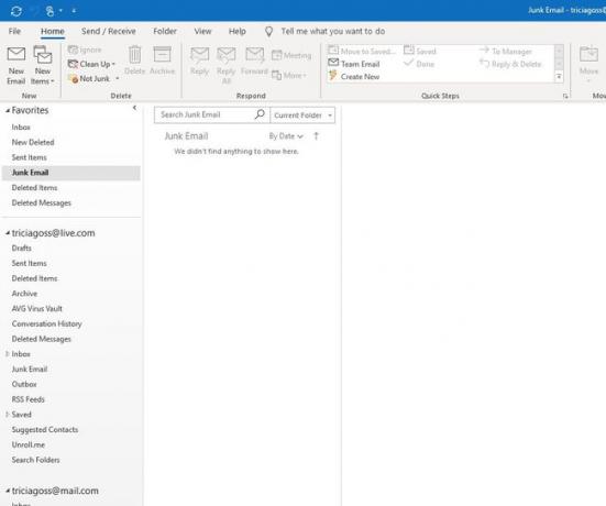 Cuplikan layar tab File di Outlook