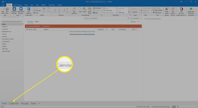 „Outlook 2019“, kuriame rodomas rodinio perjungiklis, kad pasiektumėte „Outlook“ kalendorių.