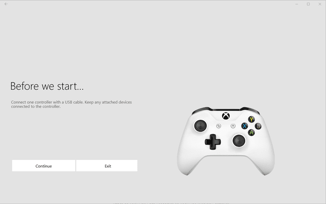 Xboxアクセサリアプリのファームウェアアップデートのスクリーンショット。