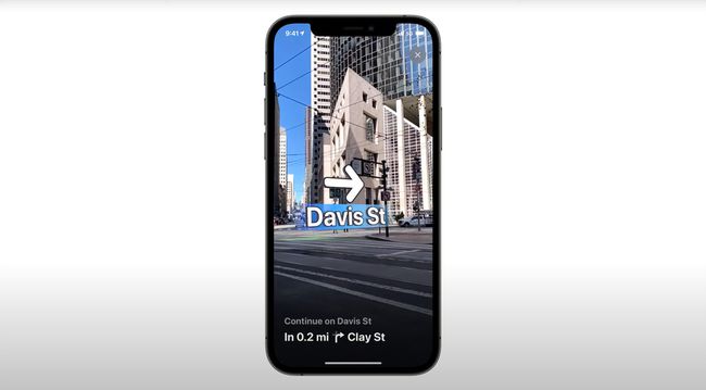 iOS 15 Apple Maps AR-aanwijzingen.