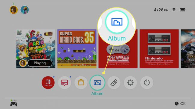 Nintendo Switch 홈 화면에서 강조 표시된 앨범 아이콘.