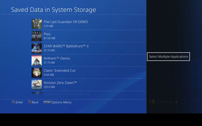 Selecione vários aplicativos em Dados salvos no armazenamento do sistema.
