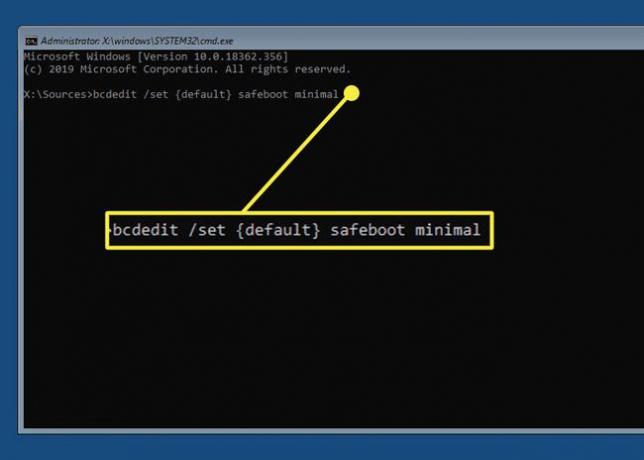 Windows 10 komut isteminde bcedit safeboot komutu.