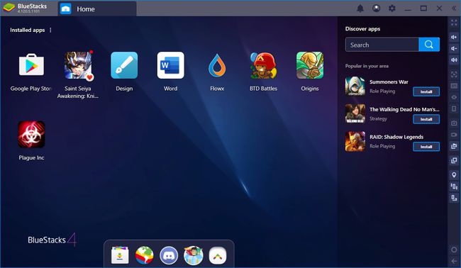 BlueStacks, millel on lisaks Google Play poe ikoonile kuvatud rakenduste ikoonid