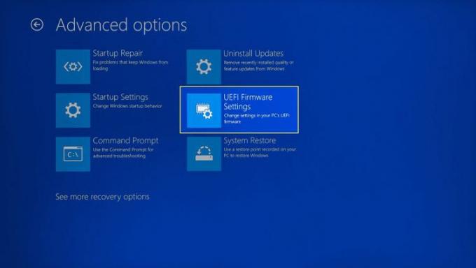 UEFI-fastvareinnstillinger uthevet i Windows-gjenopprettingsmiljøet.