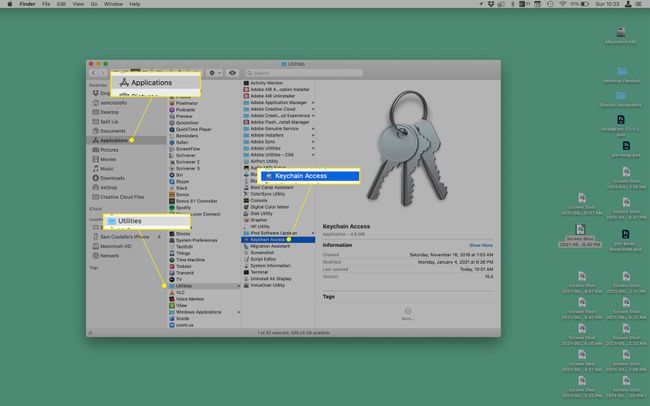 Desktop Mac dengan folder Utilitas terbuka dan Akses Rantai Kunci disorot